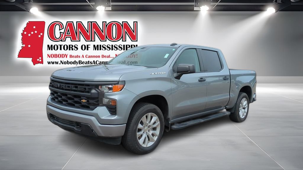 Used 2023 Chevrolet Silverado 1500 Custom image 1