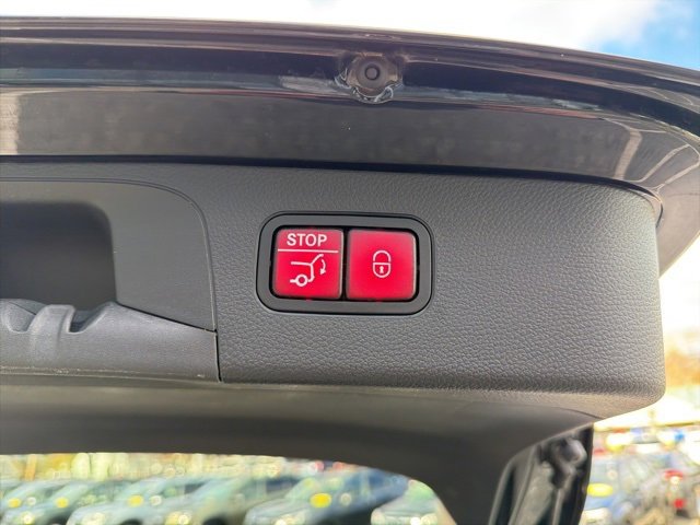 Used 2021 Mercedes-Benz GLC 300 4MATIC image 31