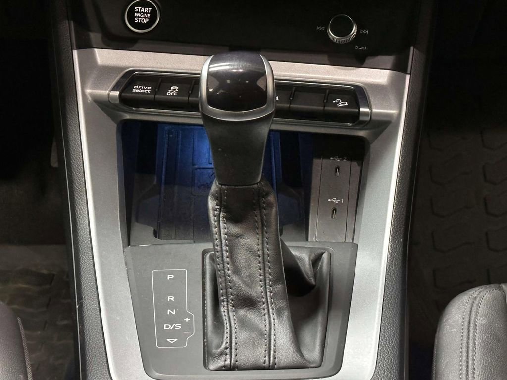 Used 2023 Audi Q3 2.0T Premium Plus w/ Premium Plus Package image 21