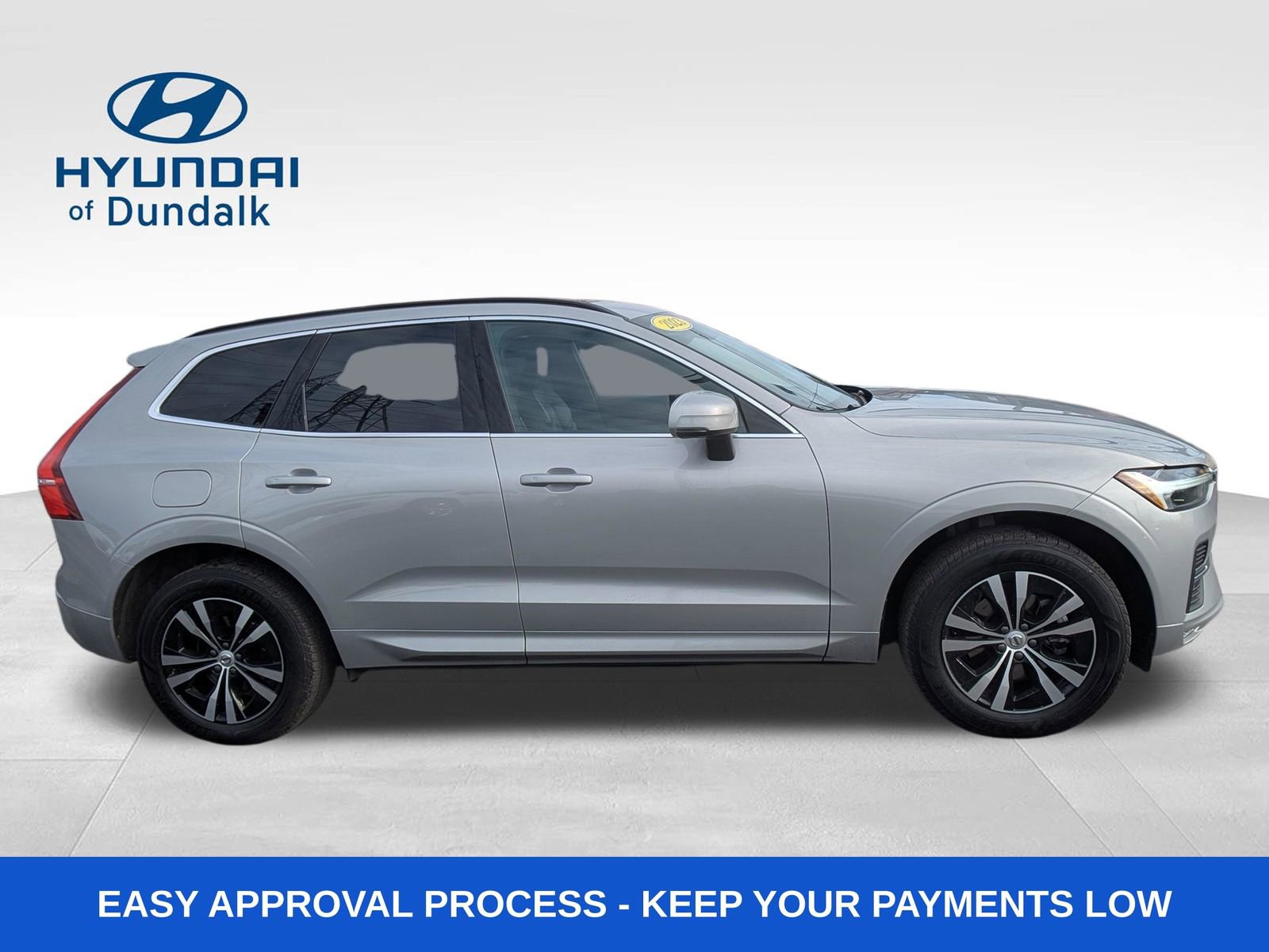 Used 2023 Volvo XC60 B5 Core image 9