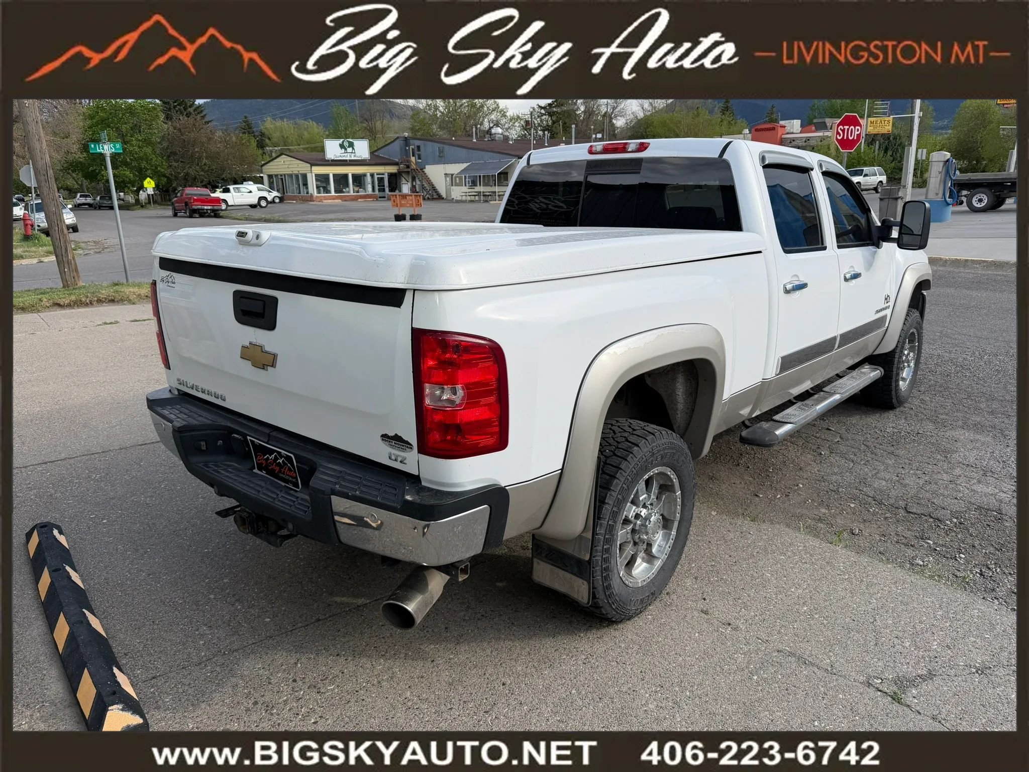 Used 2007 Chevrolet Silverado 2500 LTZ w/ Safety Package AWD/4WD image 7