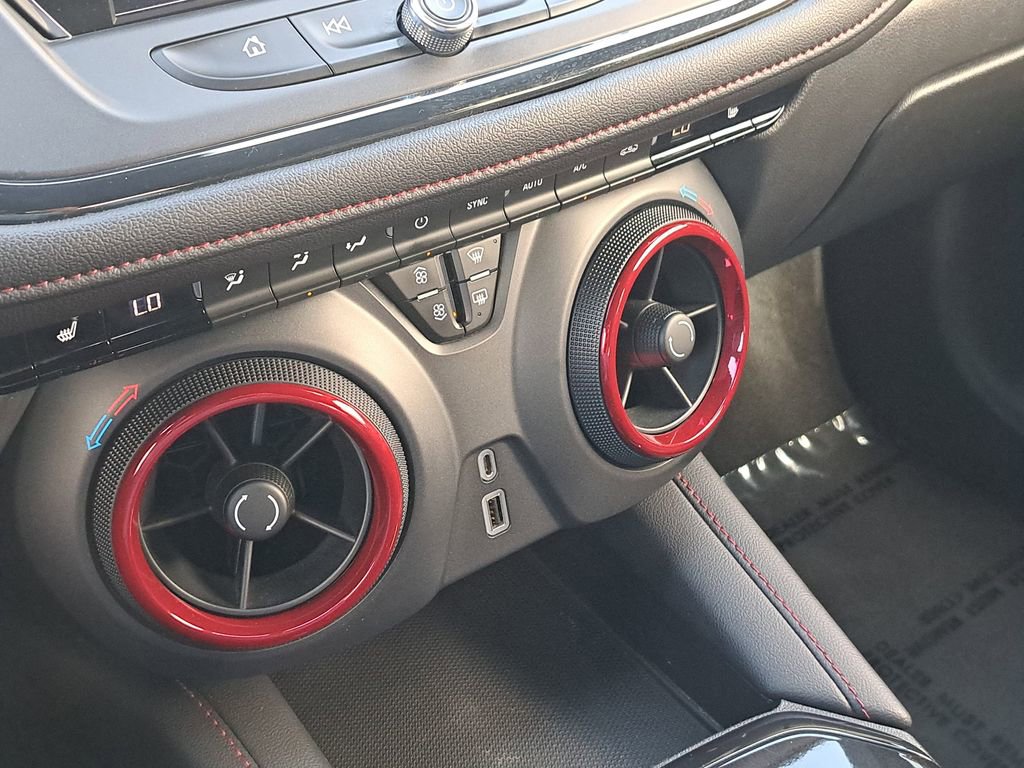Used 2022 Chevrolet Blazer RS image 27