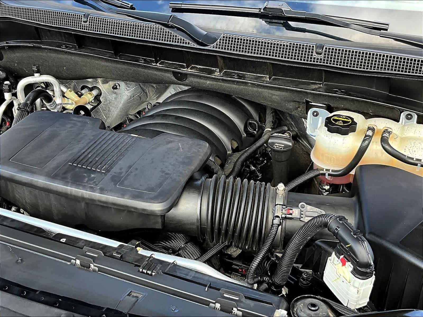Used 2024 Chevrolet Tahoe LT image 36