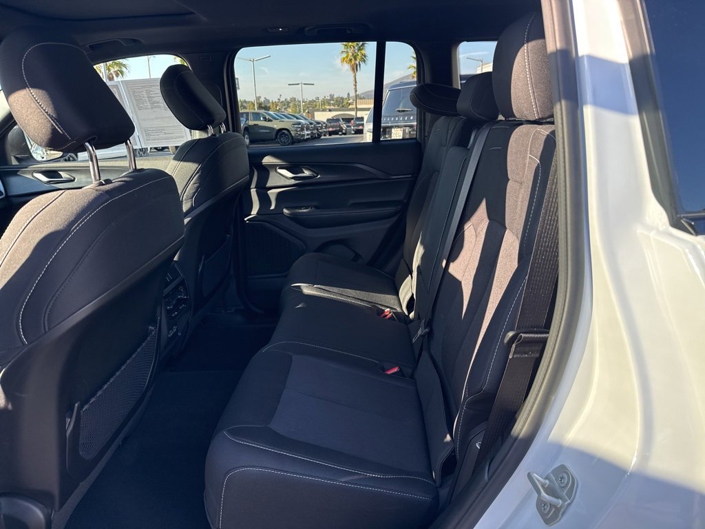 Certified 2024 Jeep Grand Cherokee Laredo X w/ Luxury Tech Group I image 16