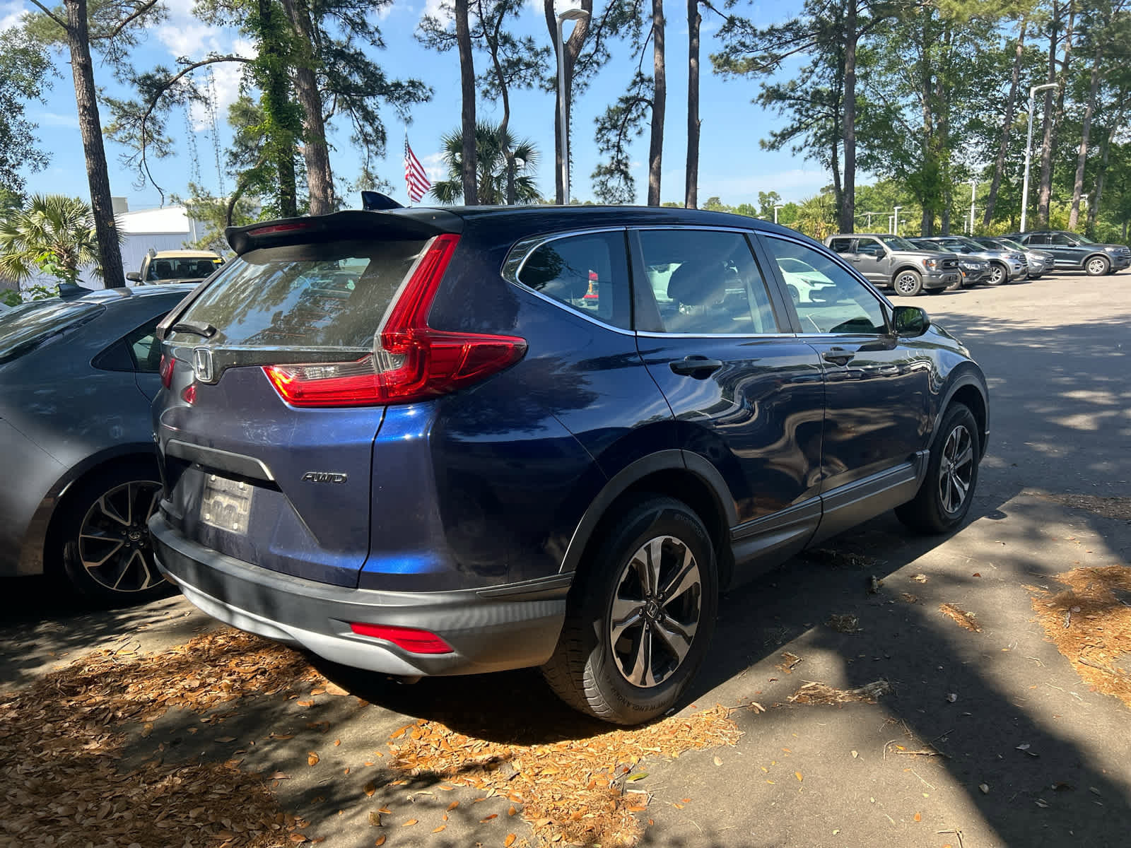 Used 2017 Honda CR-V LX image 5