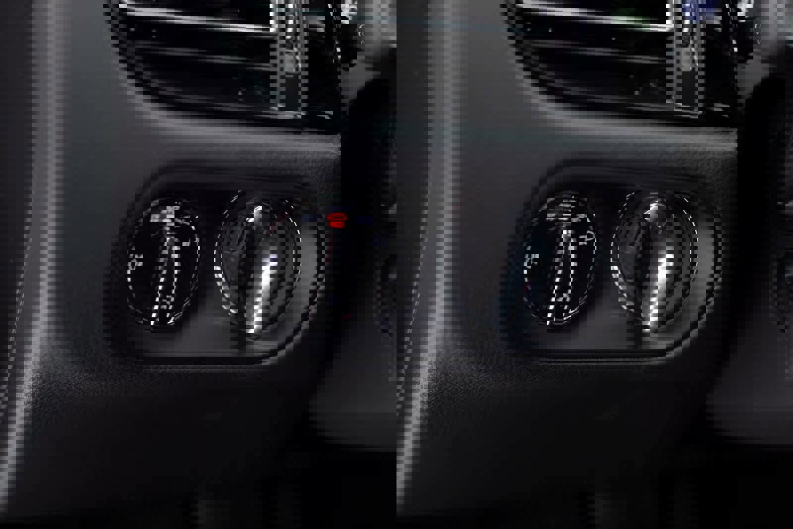 Certified 2025 Porsche Macan Turbo image 20