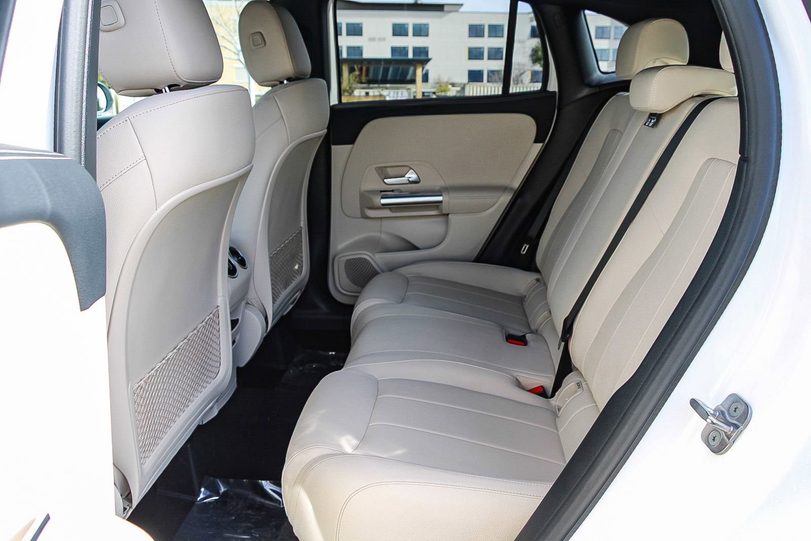 Certified 2025 Mercedes-Benz GLA 250 image 17