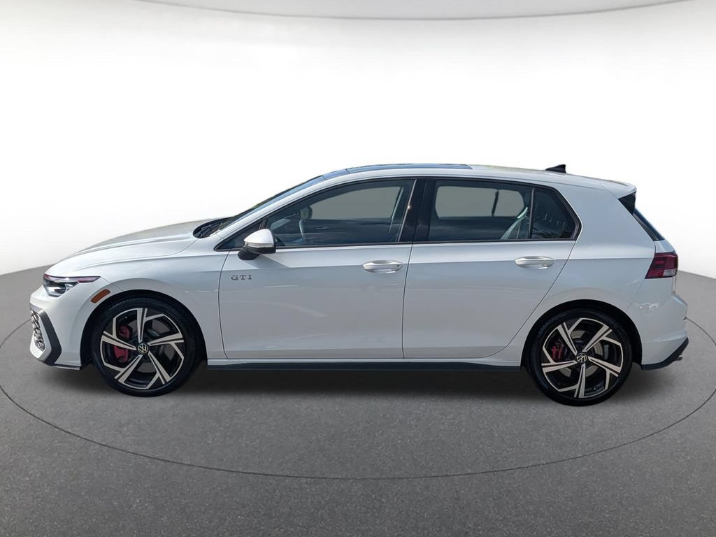 Used 2026 Volkswagen GTI SE FWD image 2