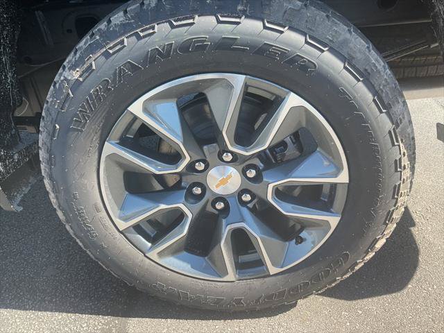 New 2026 Chevrolet Silverado 1500 LT w/ Z71 Off-Road Package AWD/4WD image 14