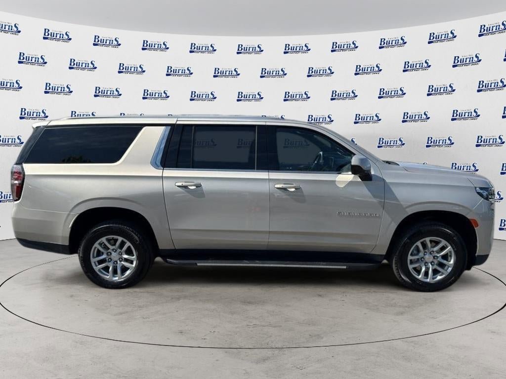Used 2024 Chevrolet Suburban LT image 8