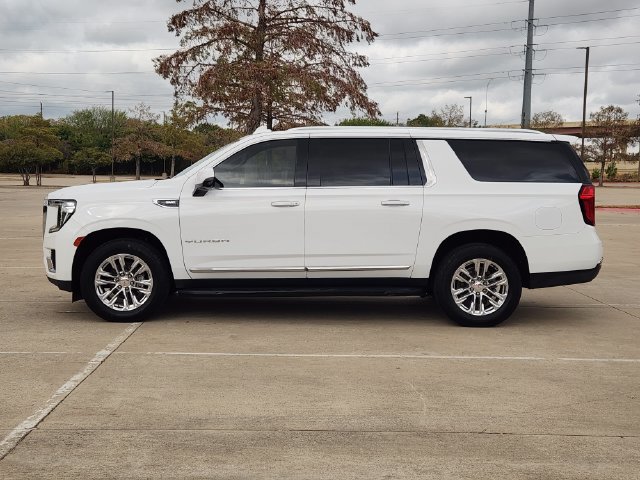 Used 2021 GMC Yukon XL SLT w/ SLT Luxury Plus Package AWD/4WD image 4