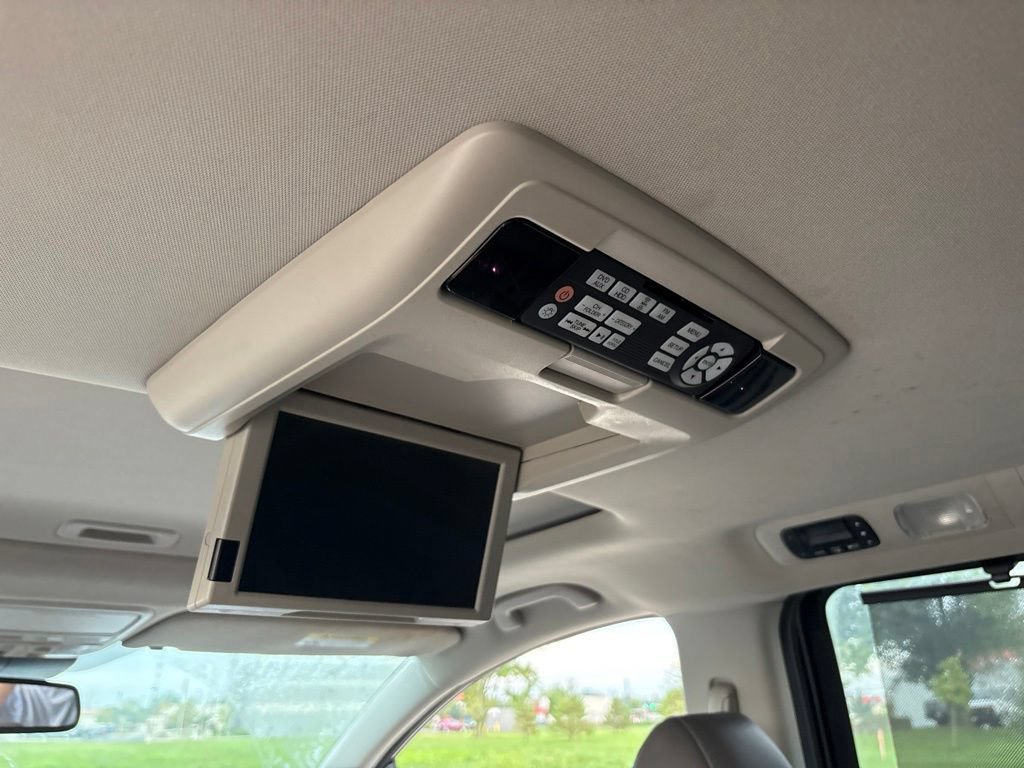 Used 2016 Honda Odyssey Touring Elite image 5
