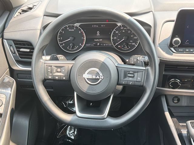 Used 2024 Nissan Rogue S AWD/4WD image 13