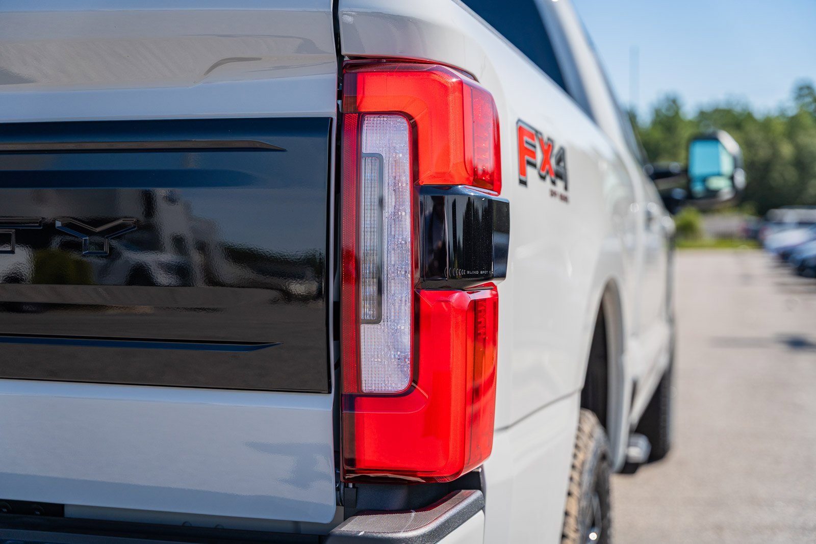New 2025 Ford F250 Platinum image 24