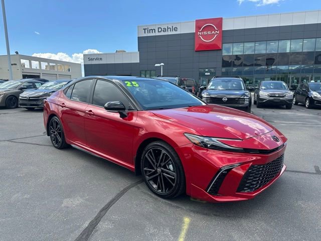 Used 2025 Toyota Camry XSE FWD image 1