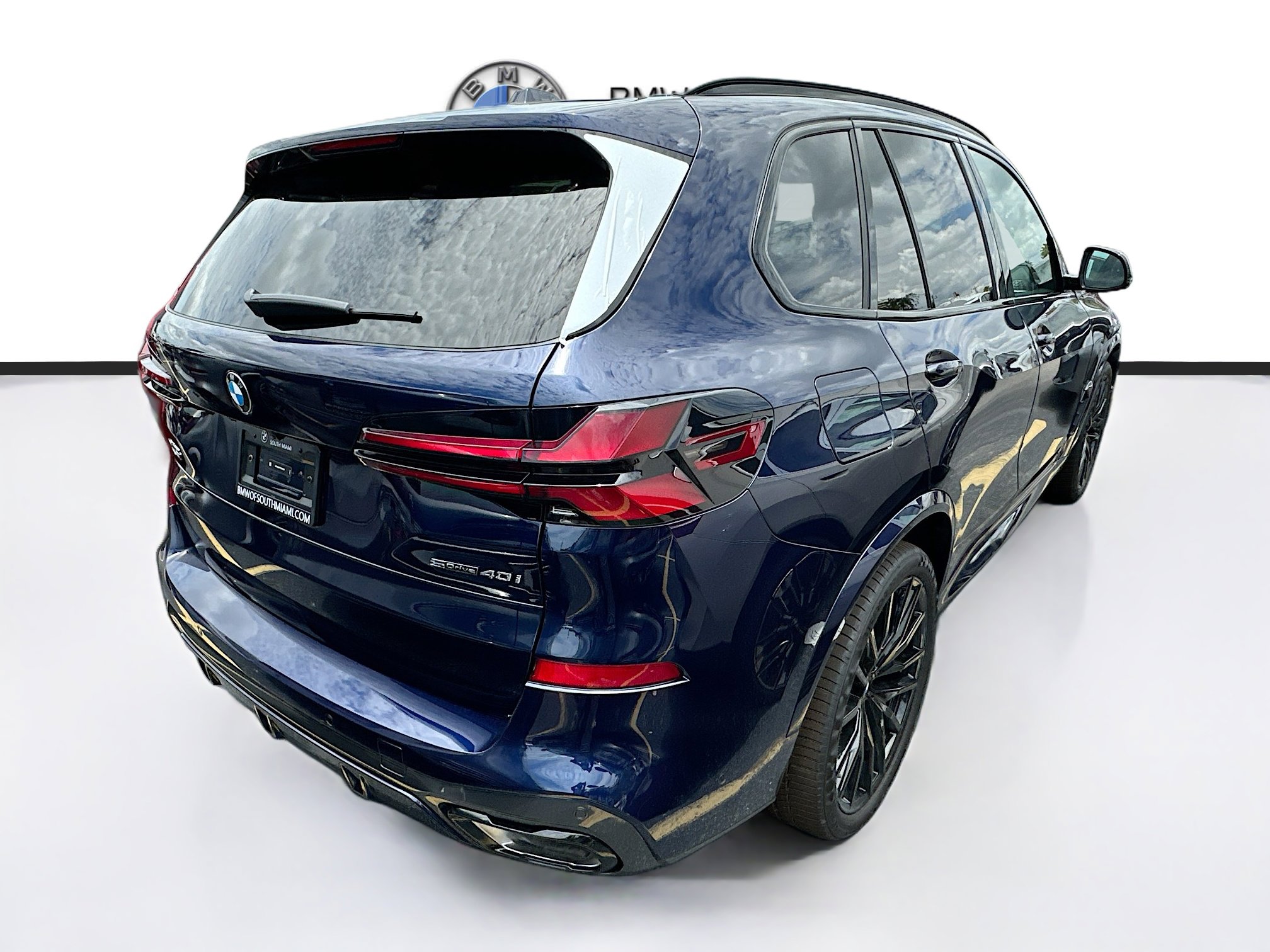 New 2026 BMW X5 sDrive40i w/ M Sport Package RWD image 5