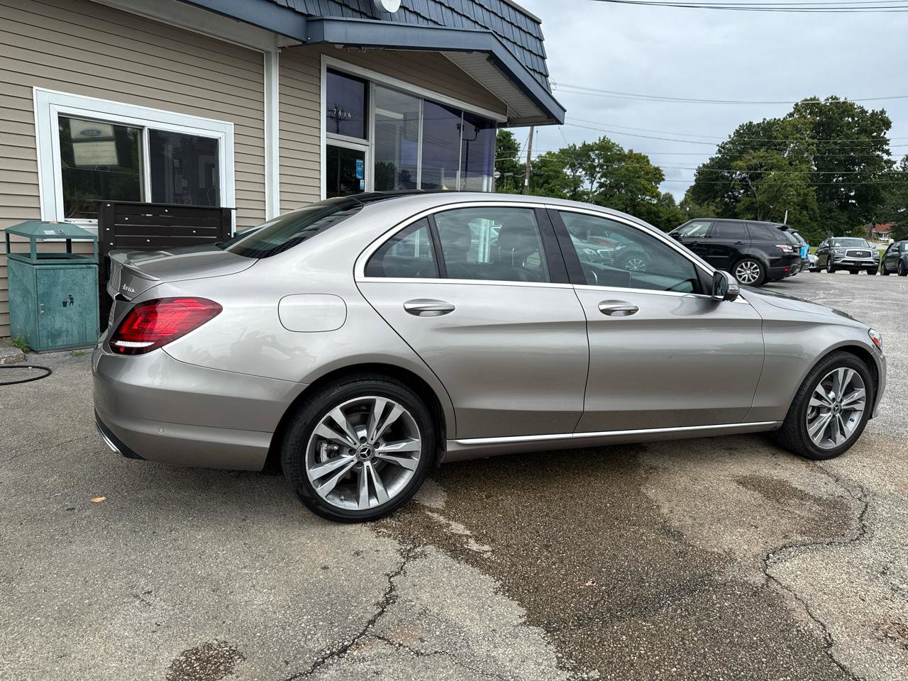 Used 2020 Mercedes-Benz C 300 4MATIC Sedan w/ Premium Package image 5