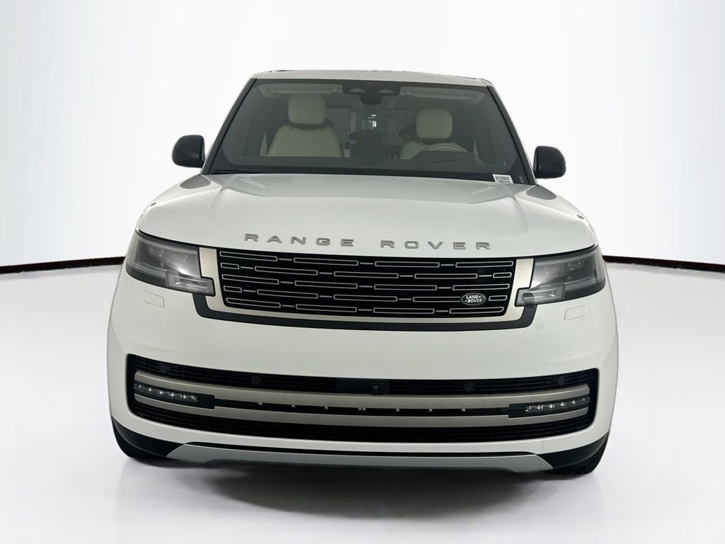 New 2026 Land Rover Range Rover SE image 2
