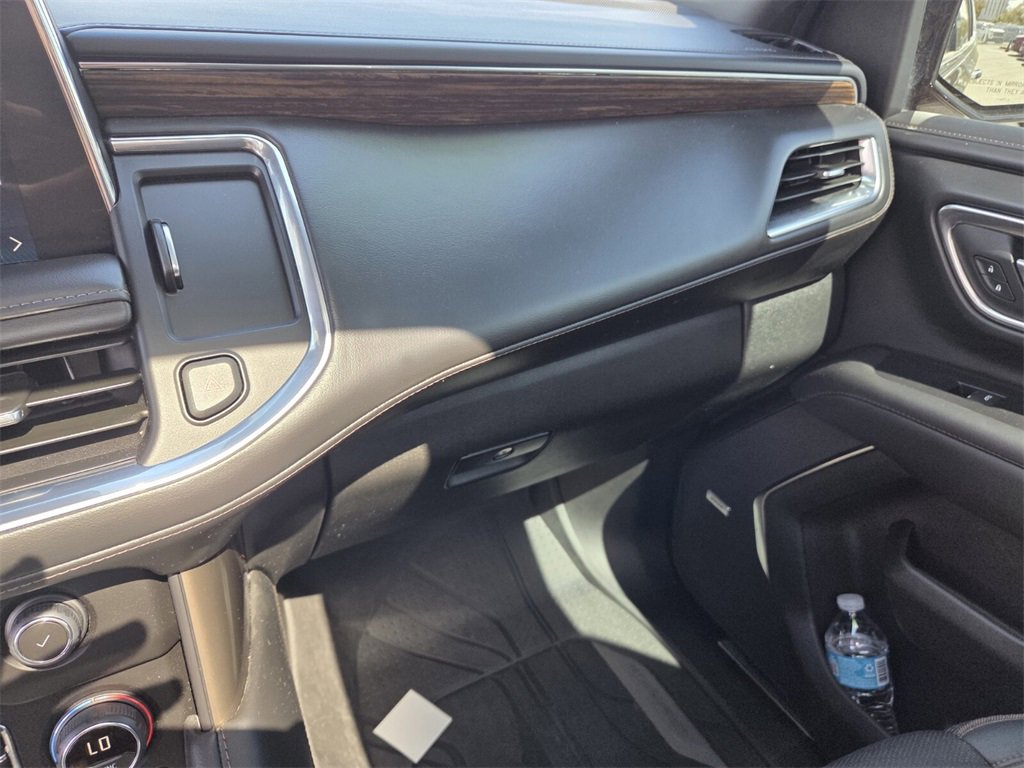 Used 2024 Chevrolet Tahoe High Country image 28