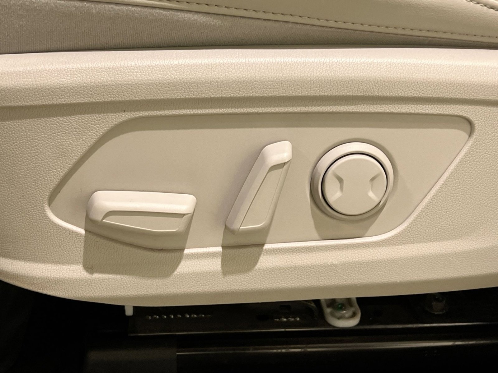 Used 2021 Kia Sorento SX image 24