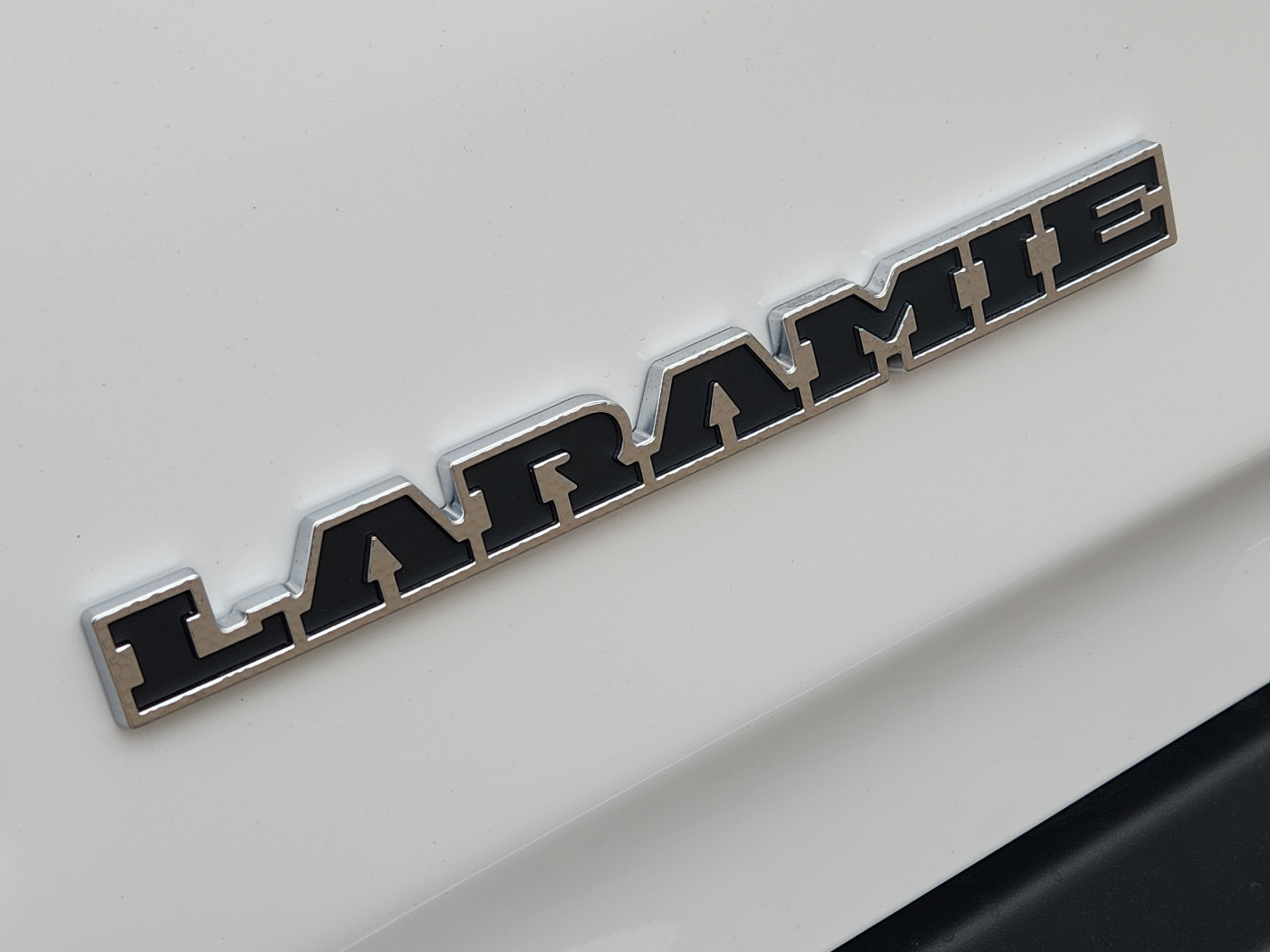 New 2026 RAM 1500 Laramie AWD/4WD image 8