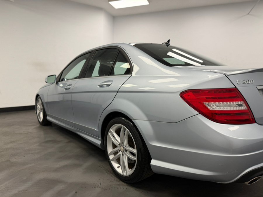 Used 2013 Mercedes-Benz C 300 4MATIC Sedan image 40