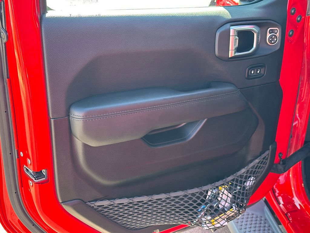 Used 2022 Jeep Wrangler Unlimited Sahara image 10