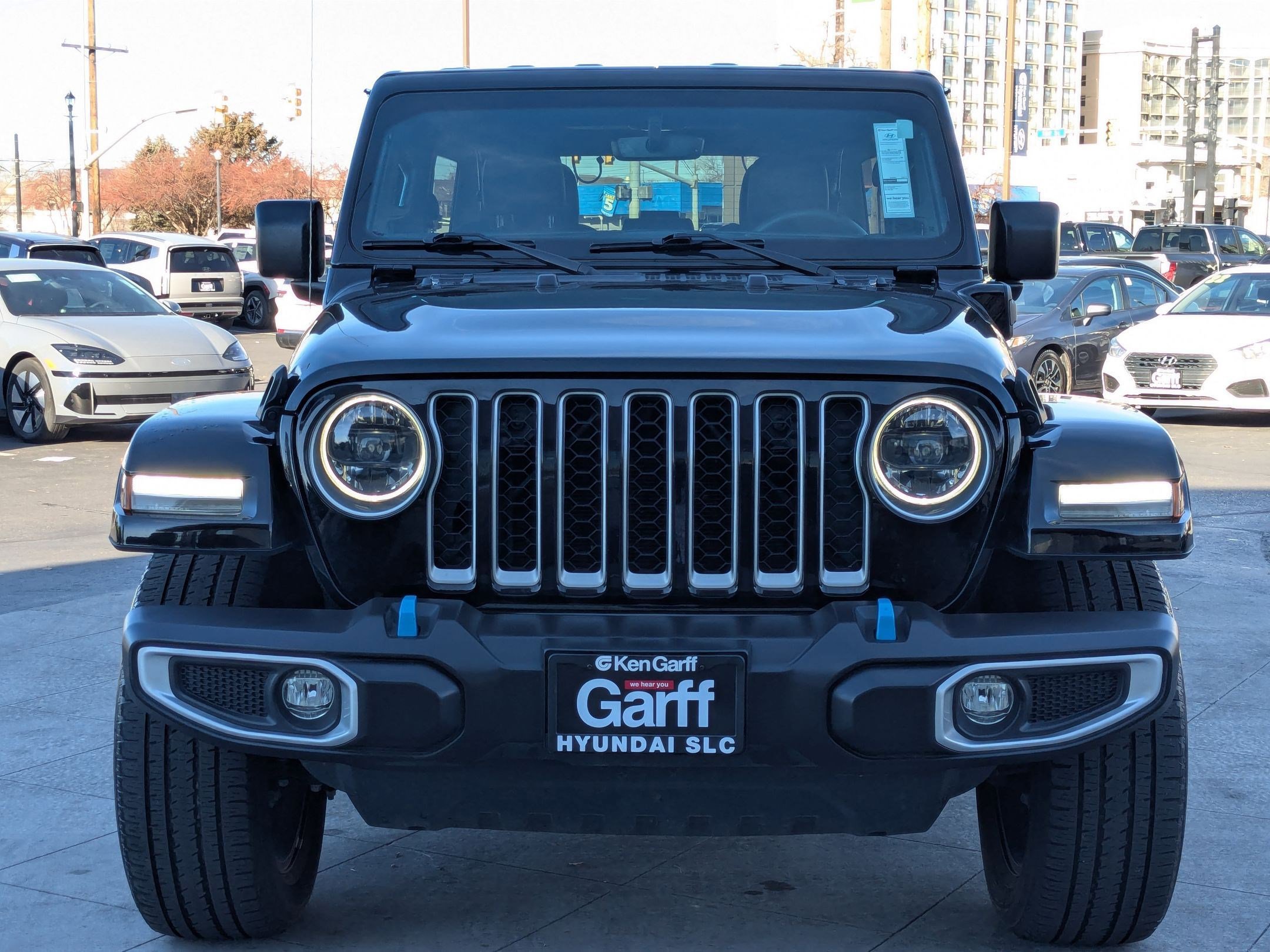 Used 2023 Jeep Wrangler Sahara image 9