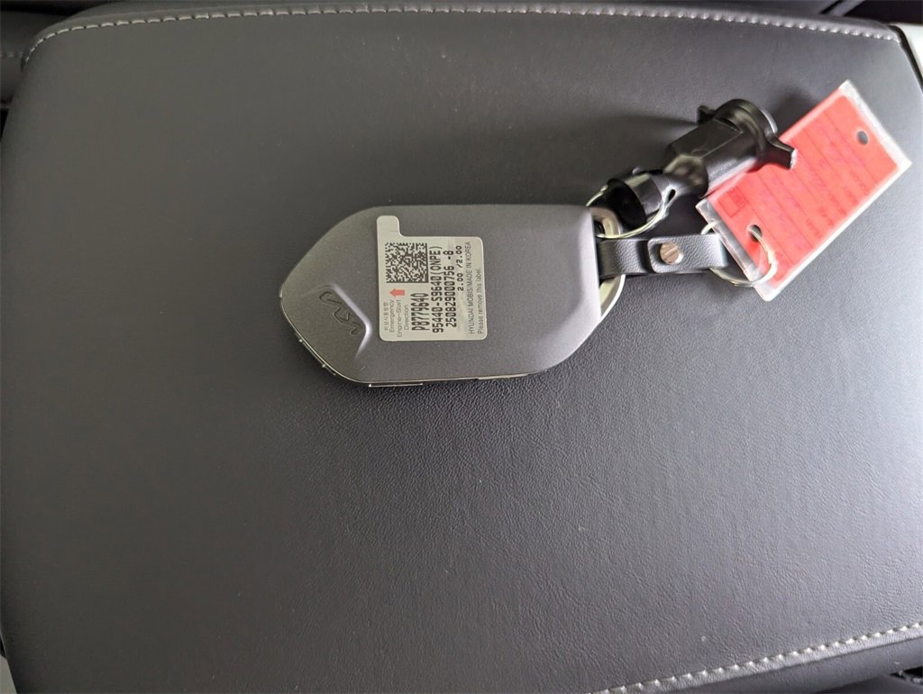 New 2025 Kia Telluride S image 28