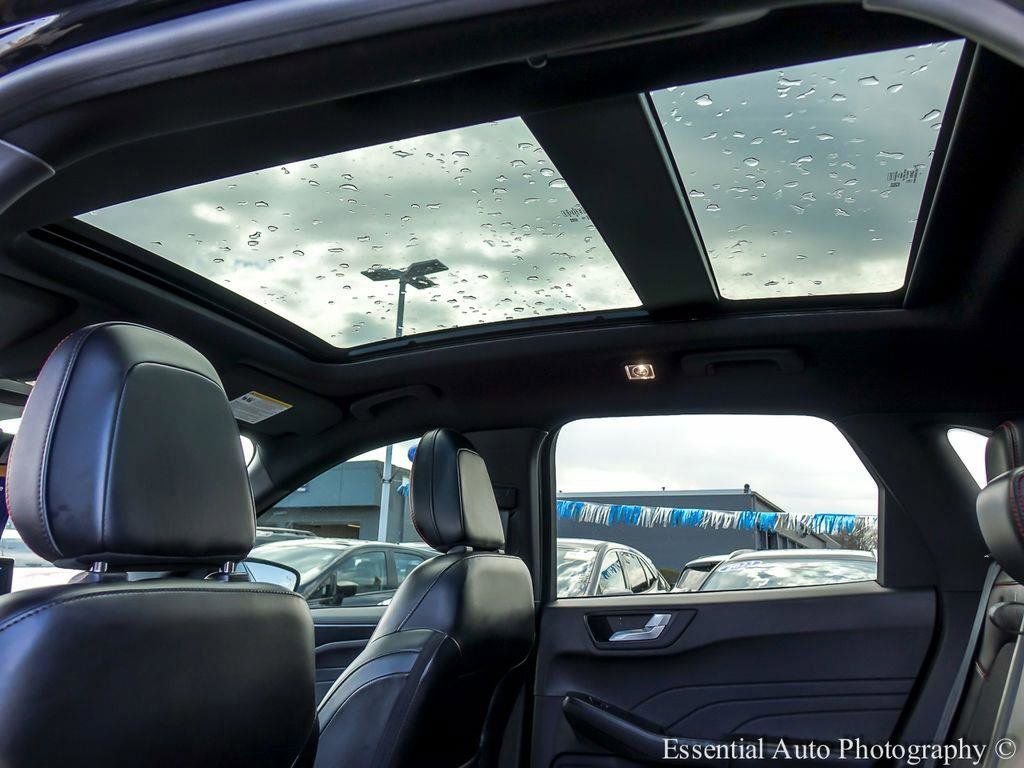 Used 2023 Ford Escape ST-Line w/ Tech Pack #1 image 12