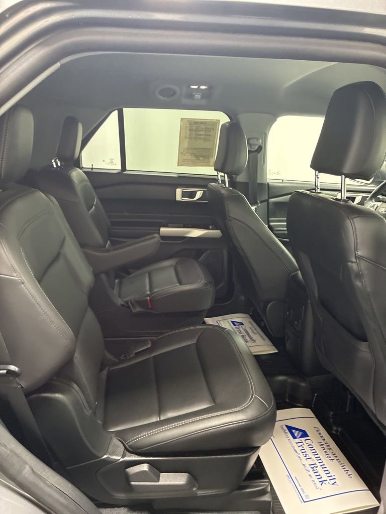Used 2023 Ford Explorer XLT w/ Equipment Group 202A image 27