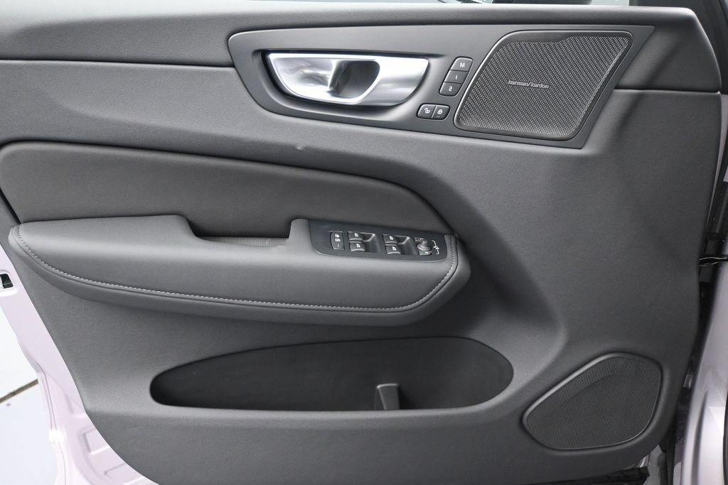 New 2026 Volvo XC60 T8 Ultra AWD/4WD image 10
