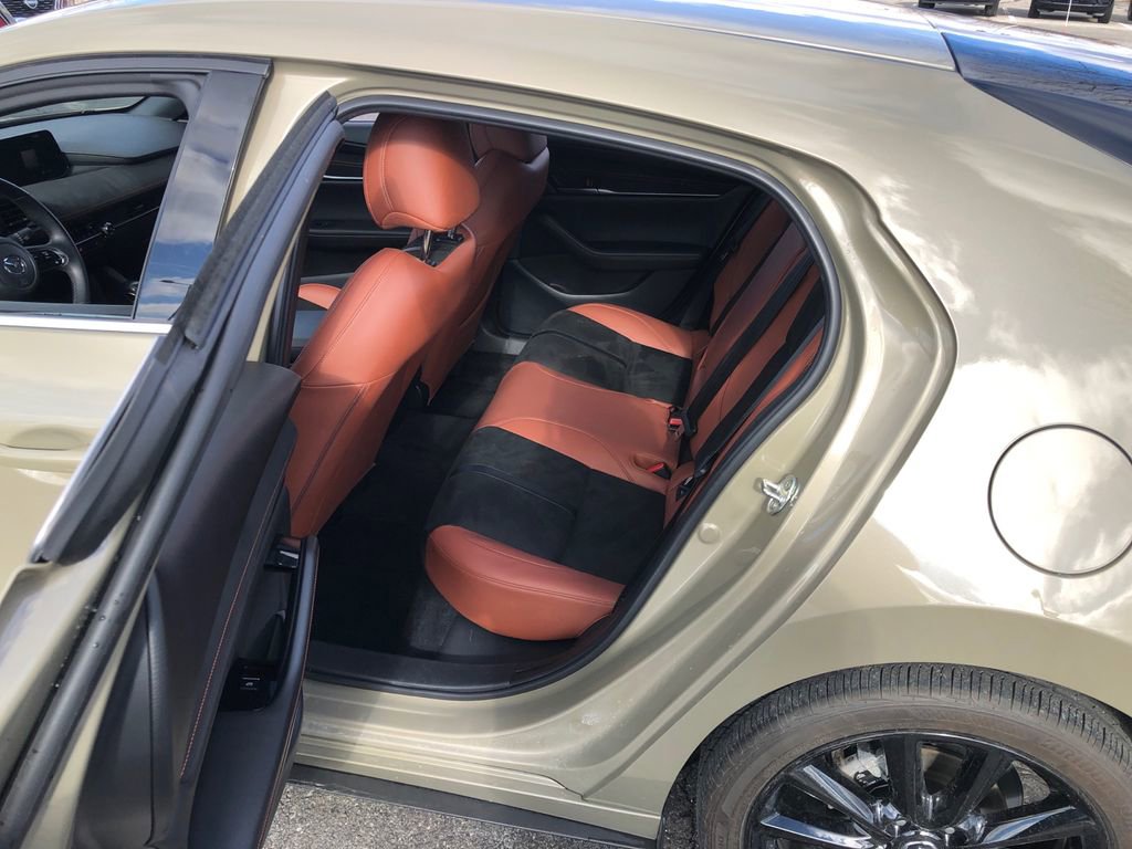 Used 2024 MAZDA MAZDA3 s image 21