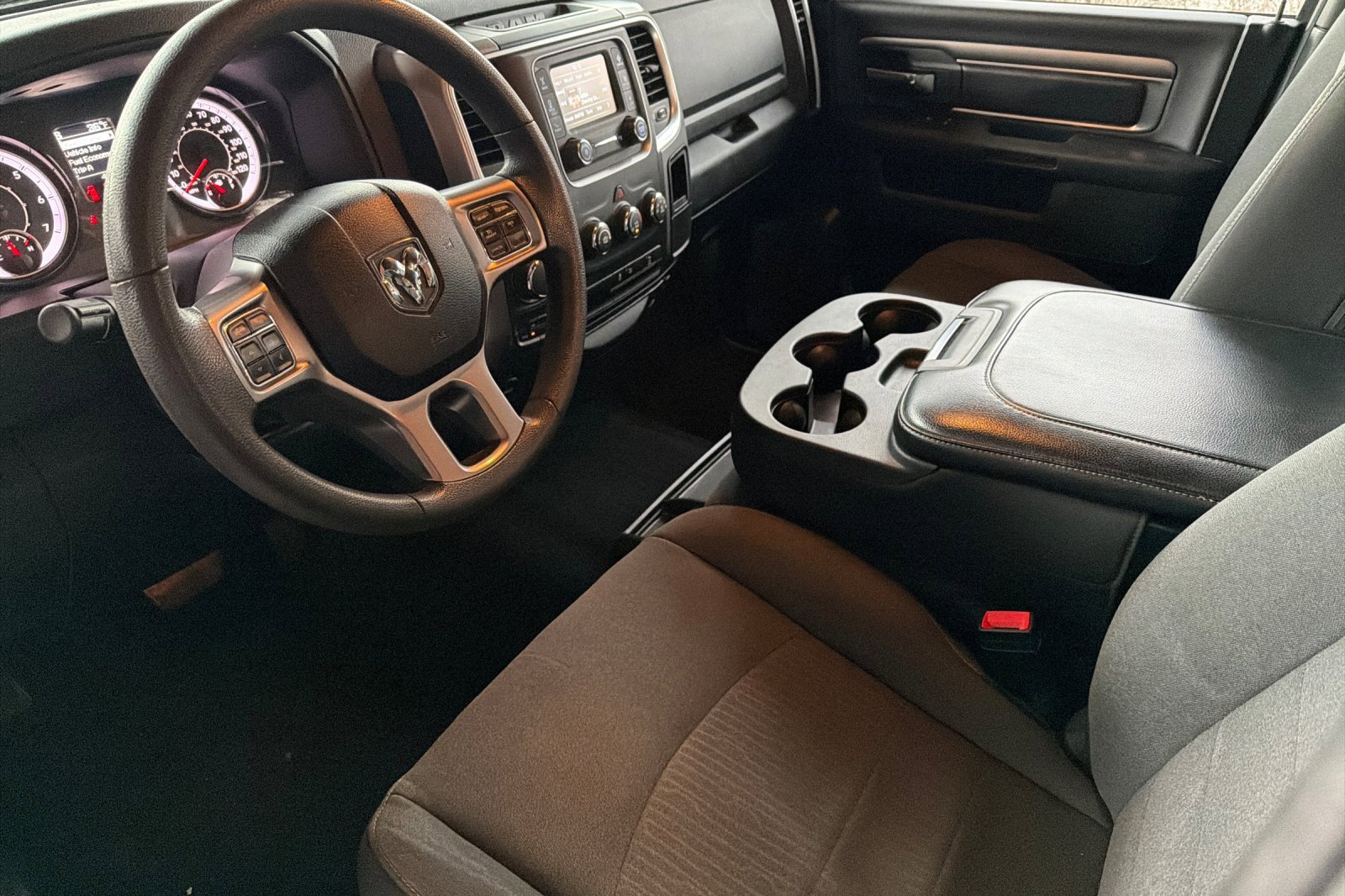 Used 2024 RAM 1500 Classic Warlock image 10