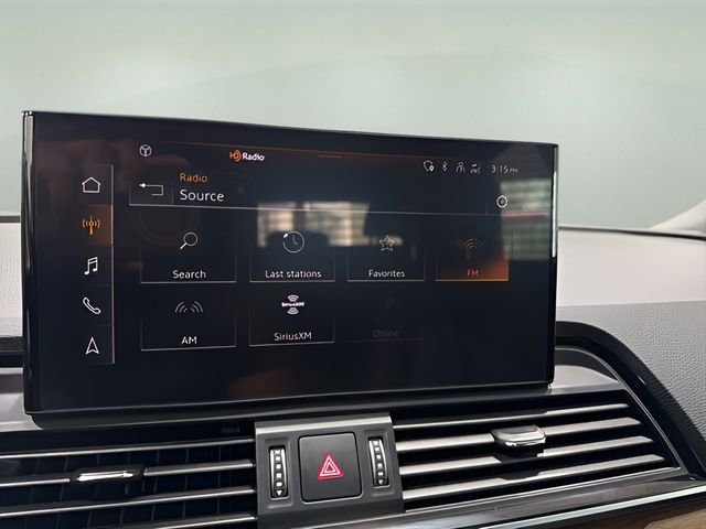 Used 2023 Audi Q5 2.0T Premium w/ Convenience Package image 19