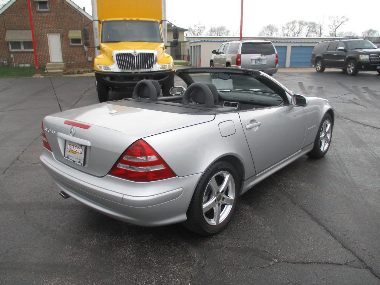 Used 2004 Mercedes-Benz SLK 230 image 8