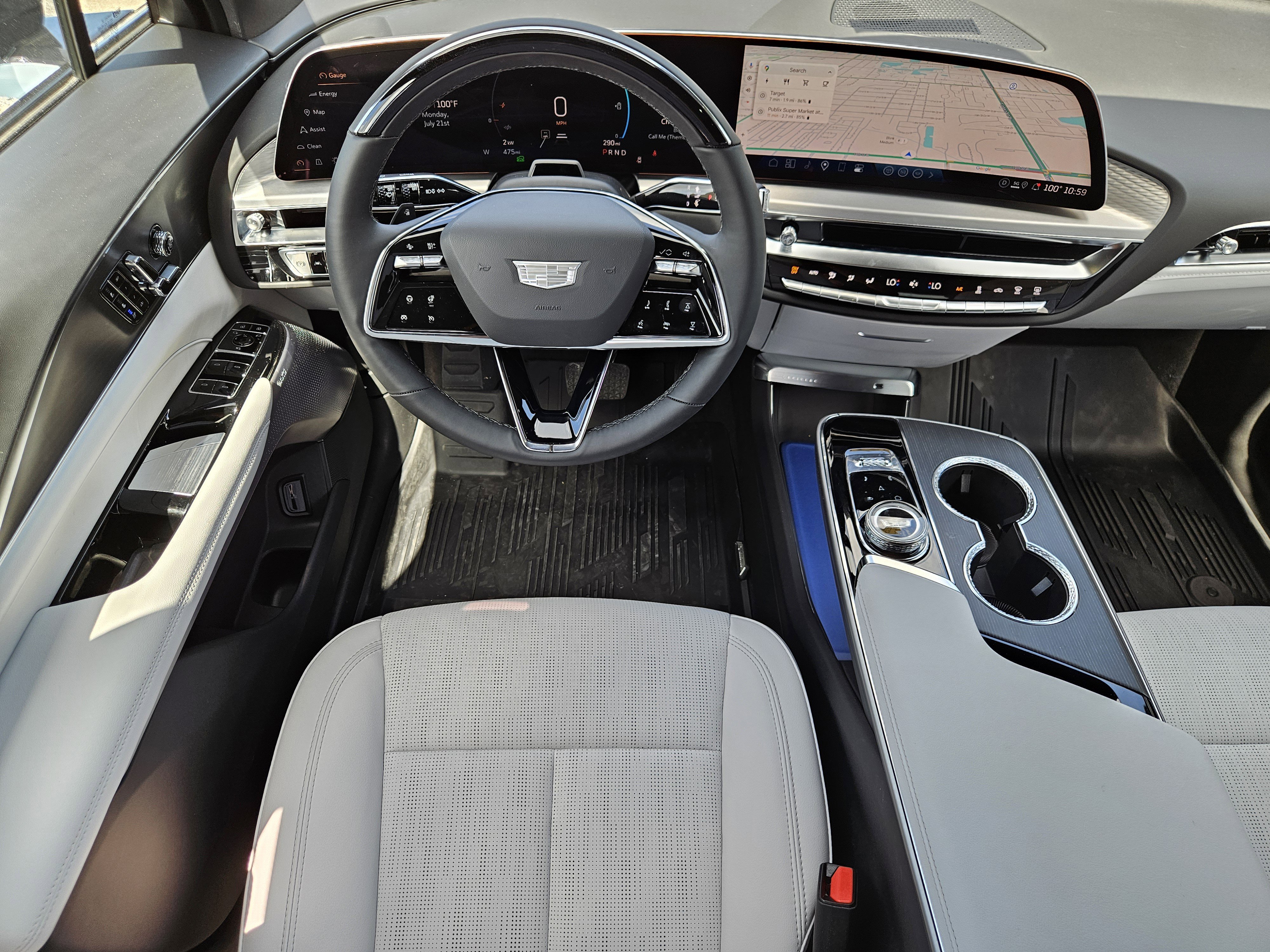 New 2025 Cadillac Lyriq Sport w/ LPO, Floor Liner Package RWD image 15