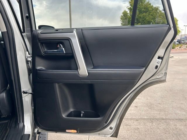 Used 2022 Toyota 4Runner SR5 Premium w/ Moonroof Package AWD/4WD image 25