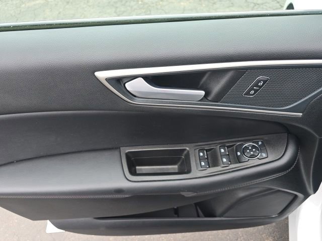 Used 2024 Ford Edge SEL w/ Convenience Package AWD/4WD image 9