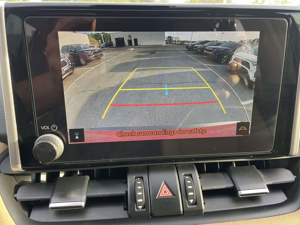 Used 2025 Toyota RAV4 XLE Premium image 40