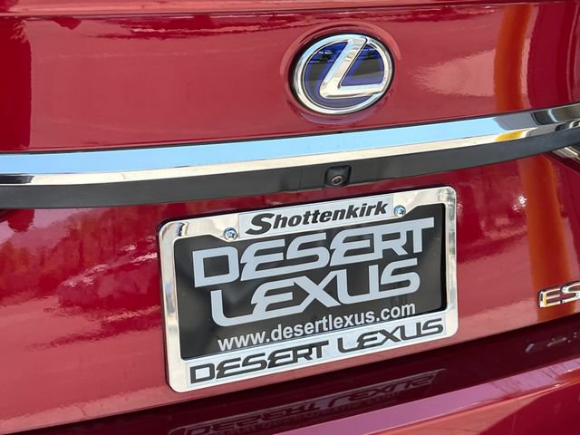 Used 2021 Lexus ES 300h w/ Accessory Package FWD image 21