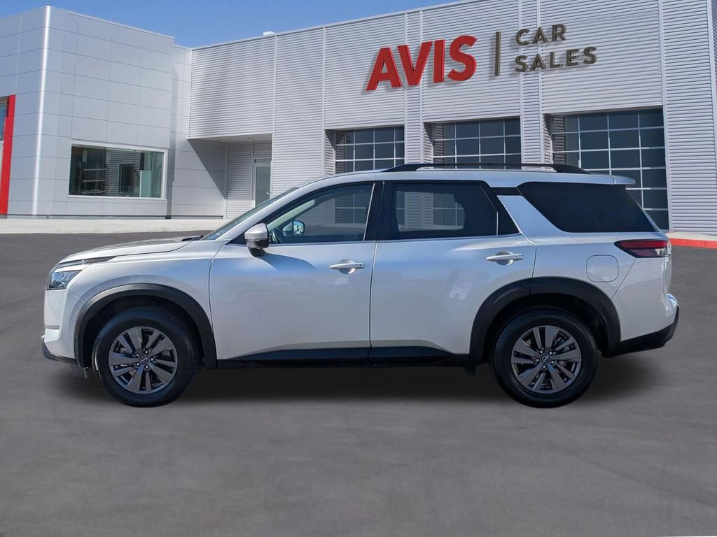 Used 2024 Nissan Pathfinder SV AWD/4WD image 10