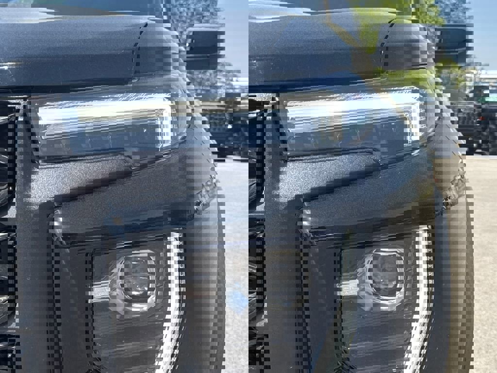 New 2026 GMC Canyon Elevation w/ Convenience Package image 10