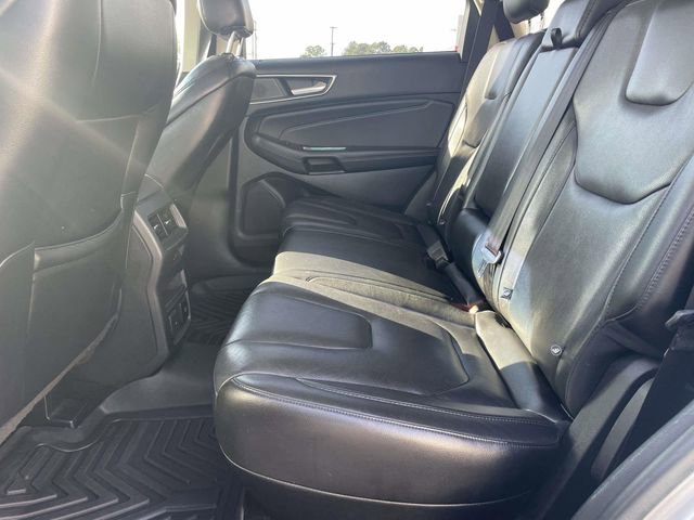 Used 2020 Ford Edge Titanium w/ Equipment Group 301A FWD image 10