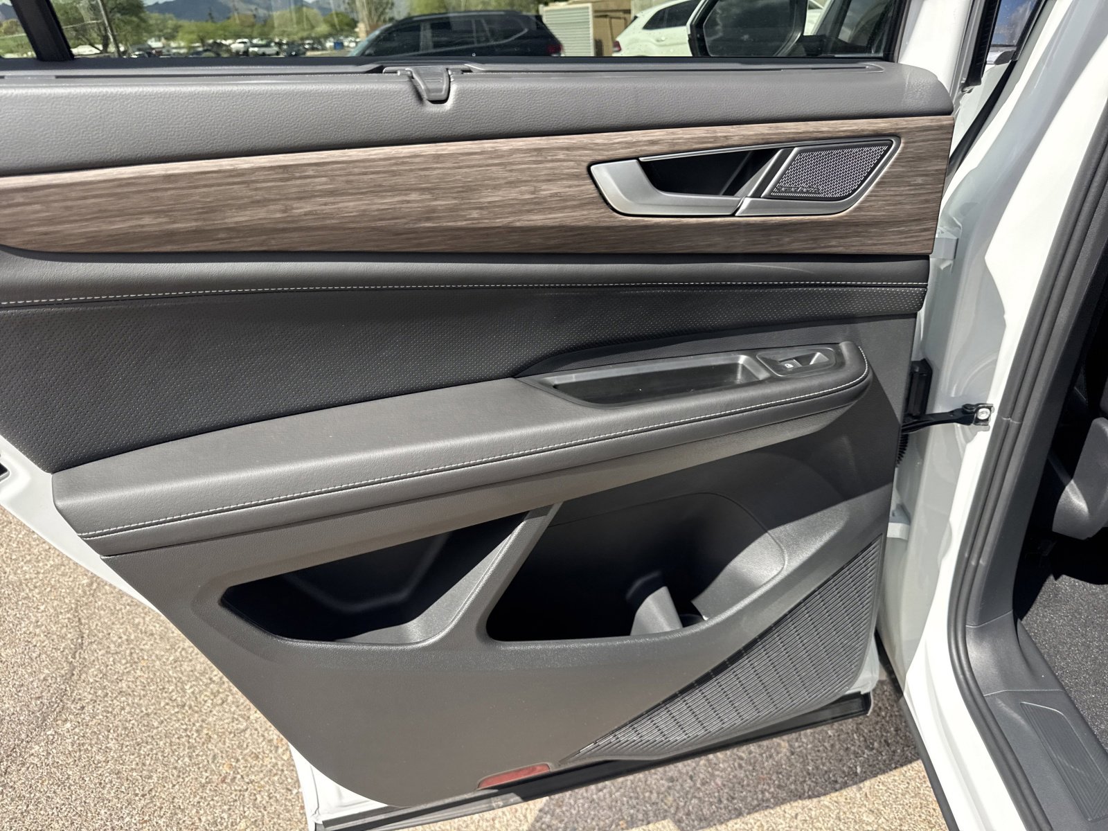 New 2026 Volkswagen Atlas SEL Premium R-Line image 21