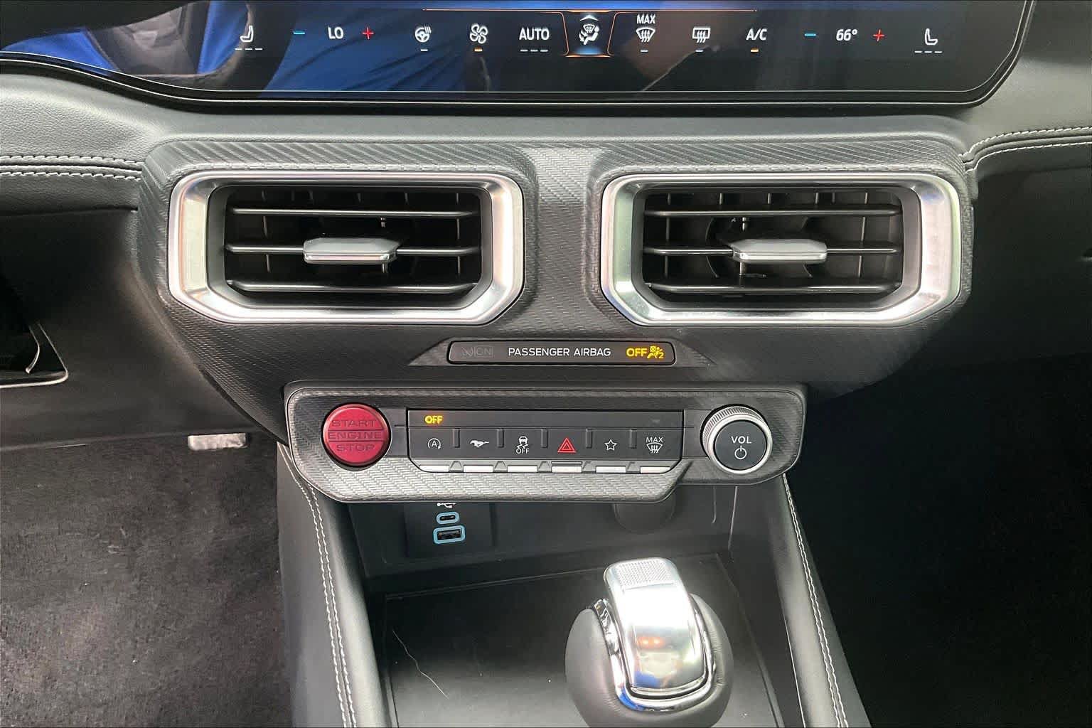 Used 2025 Ford Mustang GT Premium RWD image 30