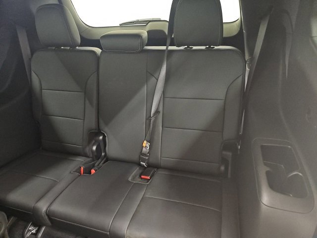 Used 2025 Buick Enclave Preferred image 4