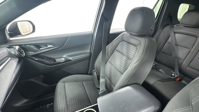 Used 2025 Chevrolet Equinox LT image 13