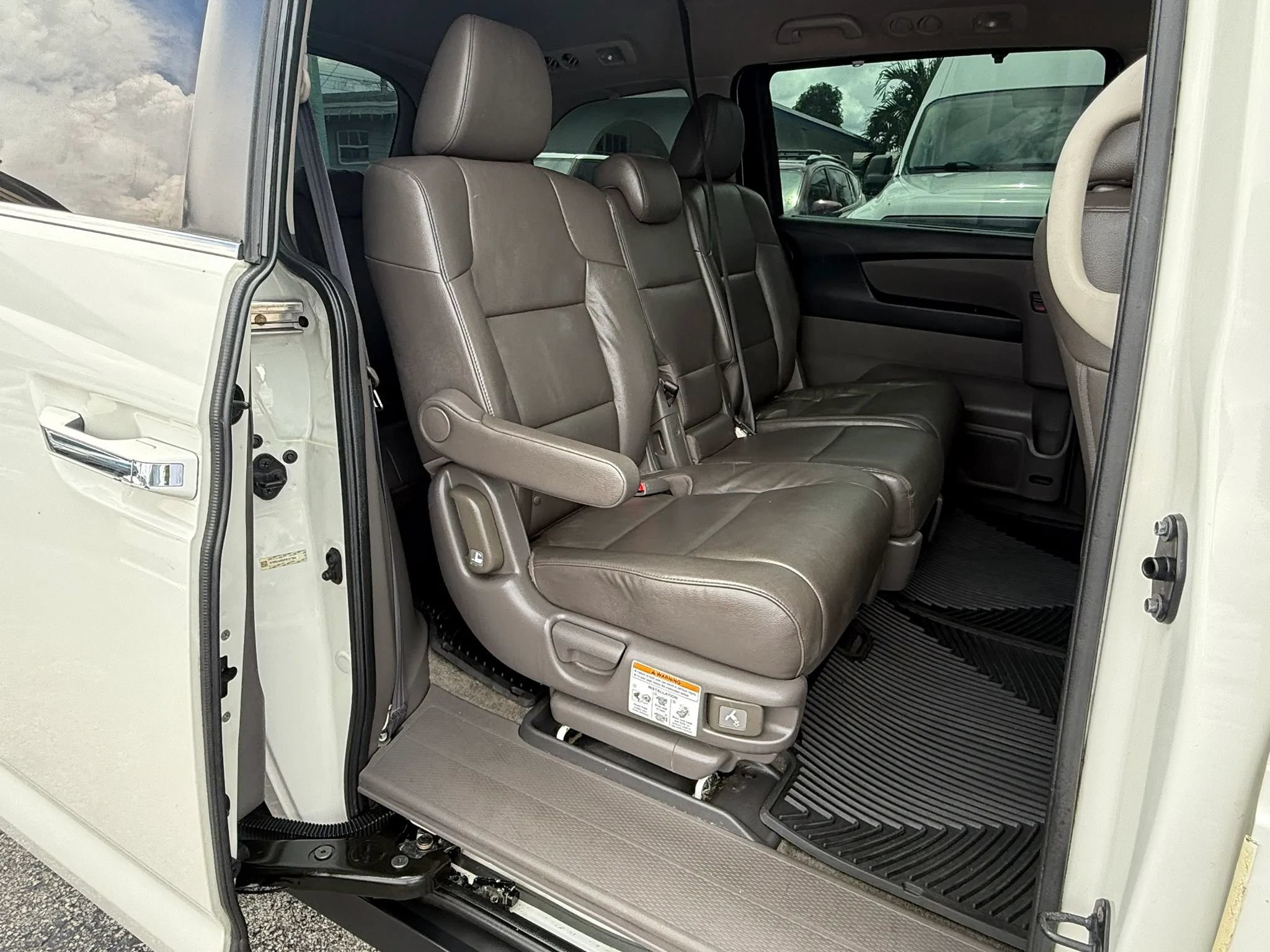 Used 2015 Honda Odyssey EX-L image 19