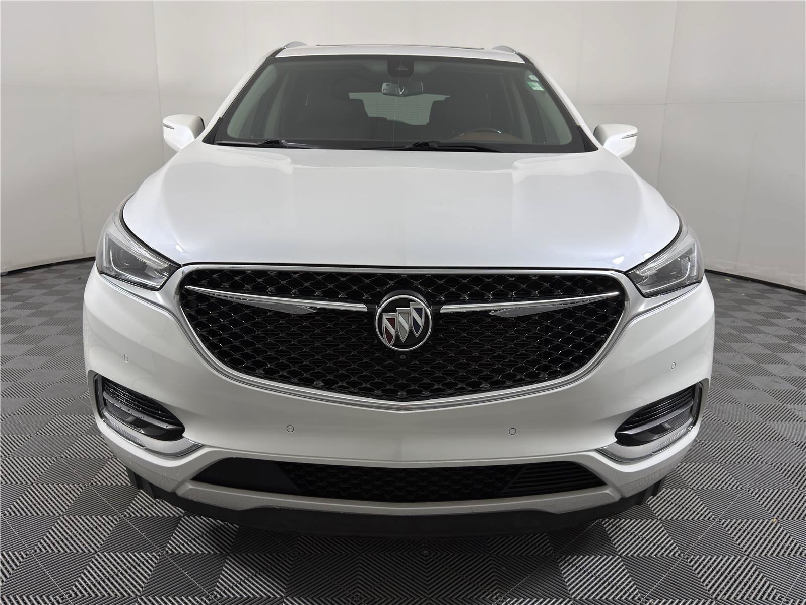 Certified 2021 Buick Enclave Avenir w/ Avenir Technology Package FWD image 2
